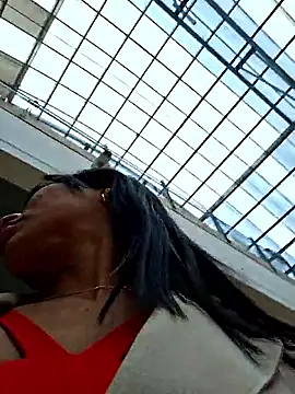 Doll Loren online show from 10, 9, 2025