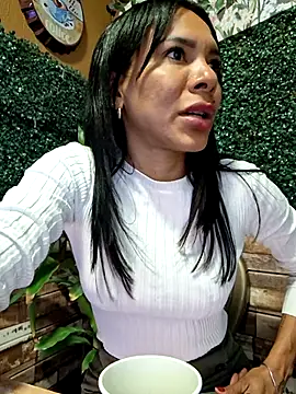 Doll Loren online show from 30, 9, 2025