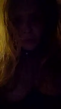 Snapshot of hollyg221 chatting on 24, 5, 2026 hollyg221 online show from 24, 5, 2026