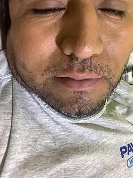 Snapshot of Emepe69 chatting on 26, 10, 2025 Emepe69 online show from 26, 10, 2025