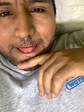 Snapshot of Emepe69 chatting on 6, 11, 2025 Emepe69 online show from 6, 11, 2025