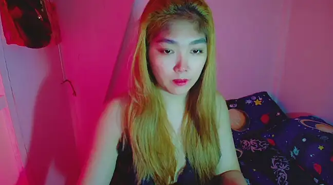 TR4NSCUTI3 online show from 25, 1, 2025