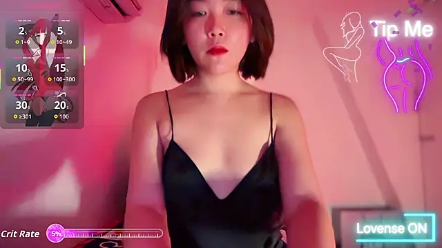 TR4NSCUTI3 online show from 19, 5, 2026