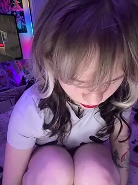 Snapshot of Cutiepiespanks chatting on 17, 3, 2026 Cutiepiespanks online show from 17, 3, 2026