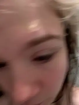 Snapshot of Cutiepiespanks chatting on 5, 4, 2026 Cutiepiespanks online show from 5, 4, 2026