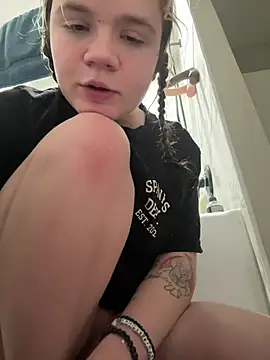 Snapshot of Cutiepiespanks chatting on 1, 5, 2026 Cutiepiespanks online show from 1, 5, 2026
