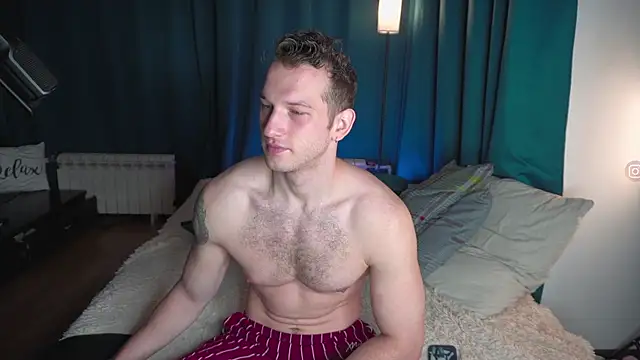 Snapshot of VIktorSecret chatting on 24, 11, 2025 VIktorSecret online show from 24, 11, 2025