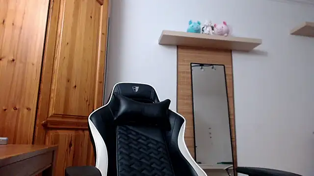 Lisakisss online show from 8, 10, 2025