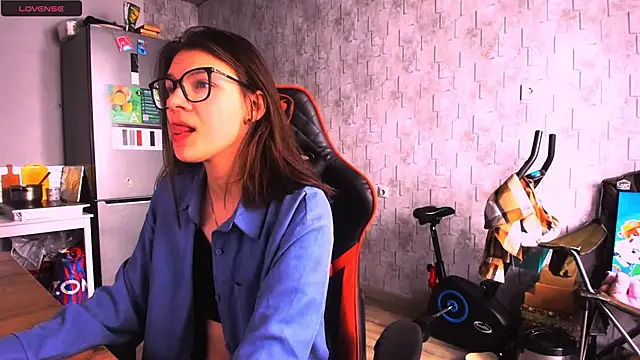 Snapshot of MollyLollipop chatting on 17, 3, 2025 MollyLollipop online show from 17, 3, 2025