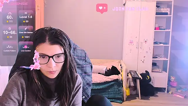 Snapshot of MollyLollipop chatting on 20, 11, 2025 MollyLollipop online show from 20, 11, 2025