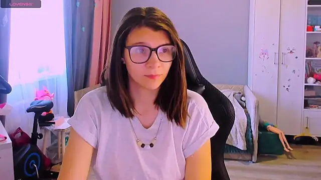 MollyLollipop online show from 1, 6, 2026