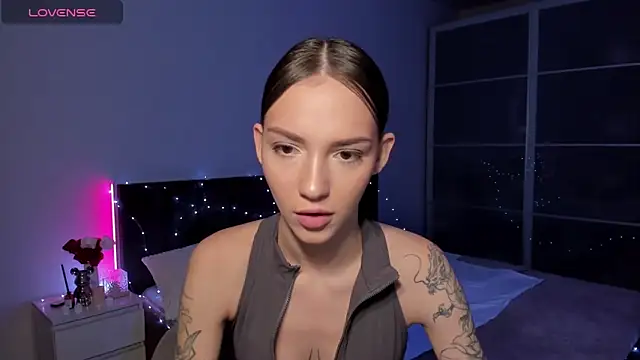 Snapshot of SophieCatty chatting on 25, 3, 2026 SophieCatty online show from 25, 3, 2026