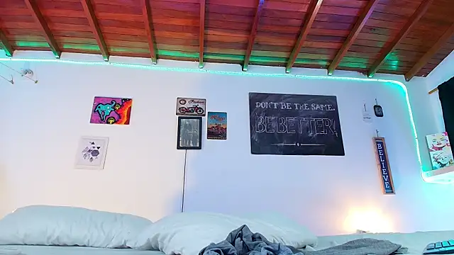 Snapshot of RyanCarter_ chatting on 8, 2, 2025 RyanCarter  online show from 8, 2, 2025