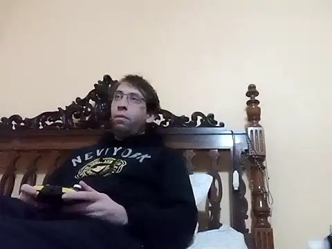 Snapshot of White_rabbit_ chatting on 7, 1, 2025 White rabbit online show from 7, 1, 2025