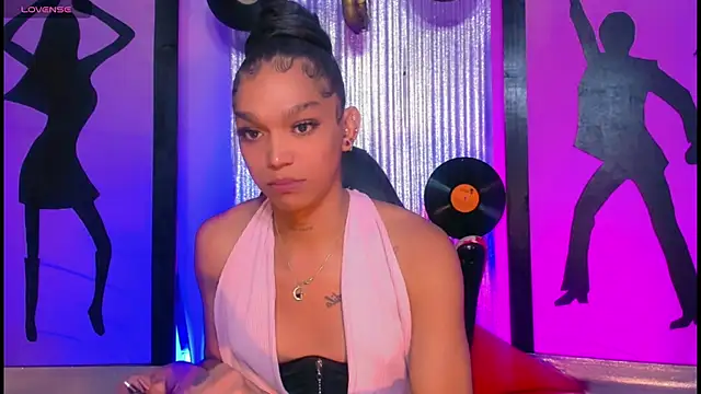 Snapshot of nickyminach_ chatting on 1, 7, 2026 nickyminach online show from 1, 7, 2026