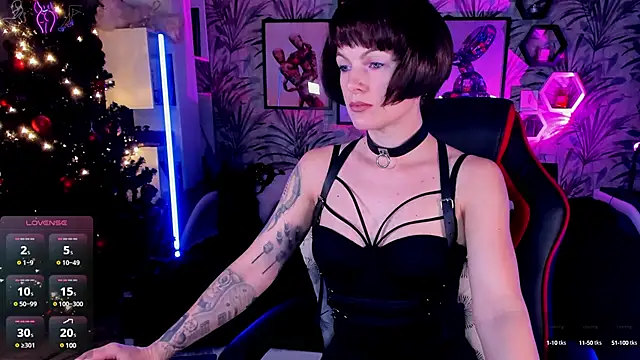 Snapshot of Devi_Evi chatting on 28, 12, 2024 Devi Evi online show from 28, 12, 2024