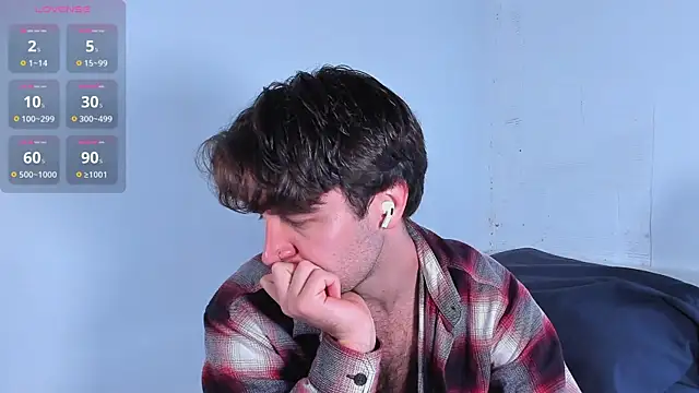 Snapshot of HonestAndrew chatting on 30, 11, 2025 HonestAndrew online show from 30, 11, 2025