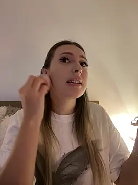 Eva Ryen online show from 9, 11, 2025