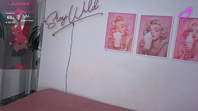 Snapshot of Adele_LatinLady chatting on 8, 1, 2026 Adele LatinLady online show from 8, 1, 2026