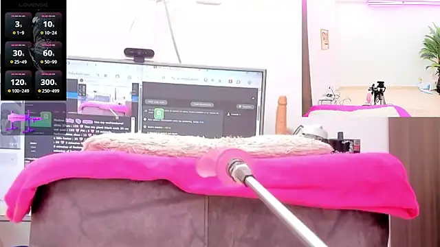 Snapshot of Paulina_Davis_ chatting on 29, 4, 2026 Paulina Davis online show from 29, 4, 2026