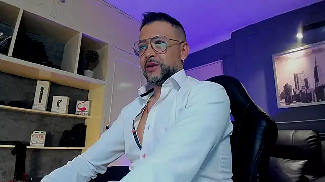 MrFrank tattoo online show from 6, 11, 2025