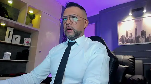 MrFrank tattoo online show from 19, 12, 2025