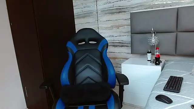 oliver  brown online show from 13, 12, 2024