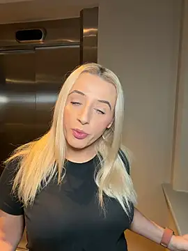 Strongqueen online show from 9, 1, 2026