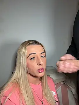 Strongqueen online show from 9, 4, 2026