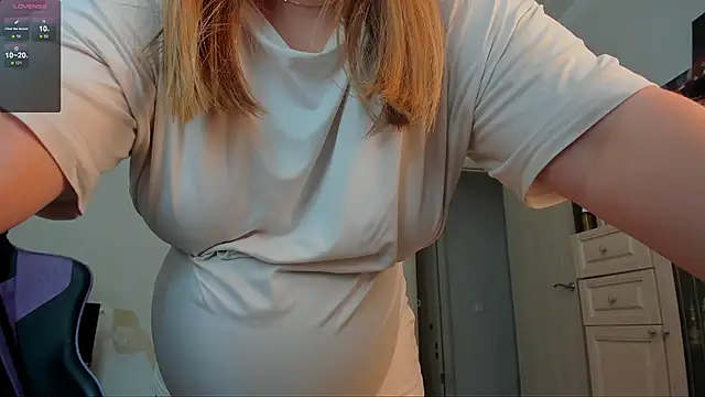 Snapshot of stella_vestal chatting on 16, 6, 2026 stella vestal online show from 16, 6, 2026