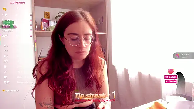 Snapshot of linda_giggle chatting on 1, 7, 2026 linda giggle online show from 1, 7, 2026