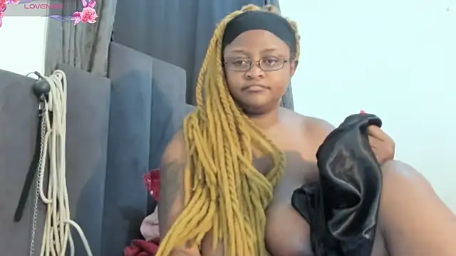 CuteBustyBabes online show from 30, 12, 2024