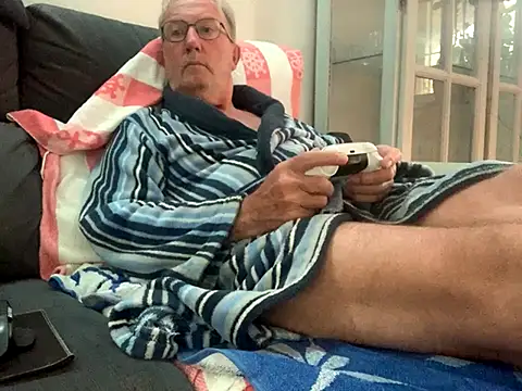 Snapshot of Nudelschwanz chatting on 1, 11, 2025 Nudelschwanz online show from 1, 11, 2025