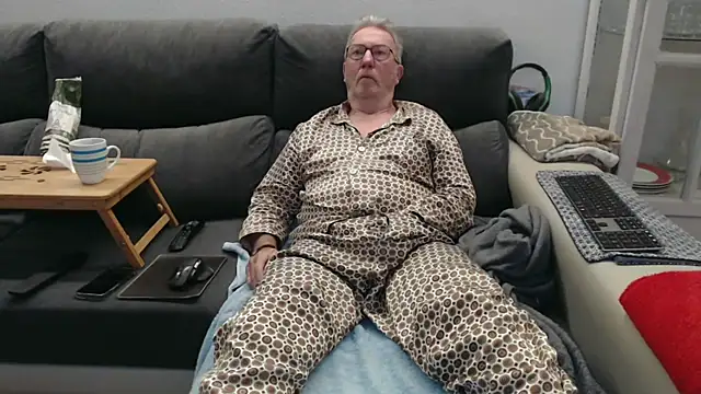 Snapshot of Nudelschwanz chatting on 2, 3, 2026 Nudelschwanz online show from 2, 3, 2026