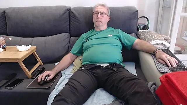 Snapshot of Nudelschwanz chatting on 14, 3, 2026 Nudelschwanz online show from 14, 3, 2026
