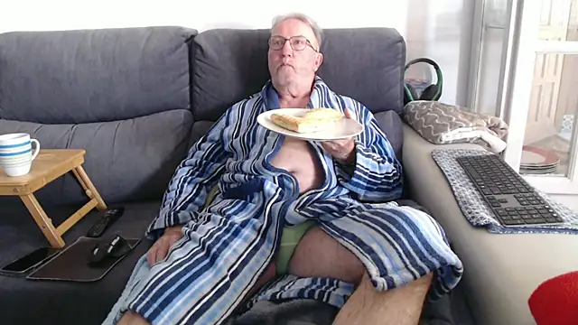 Snapshot of Nudelschwanz chatting on 1, 4, 2026 Nudelschwanz online show from 1, 4, 2026