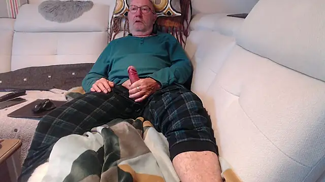 Snapshot of Nudelschwanz chatting on 18, 5, 2026 Nudelschwanz online show from 18, 5, 2026