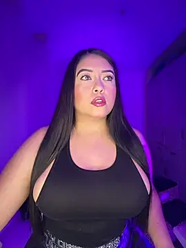Snapshot of cami_ortiz__ chatting on 5, 7, 2026 cami ortiz online show from 5, 7, 2026