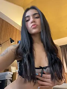 DaphneUwu online show from 9, 1, 2026