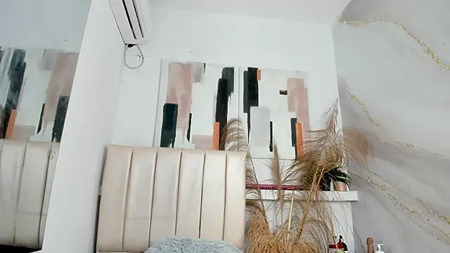 Snapshot of kristyl_paez chatting on 5, 2, 2026 kristyl paez online show from 5, 2, 2026