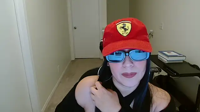 Sassy Latina online show from 30, 11, 2025