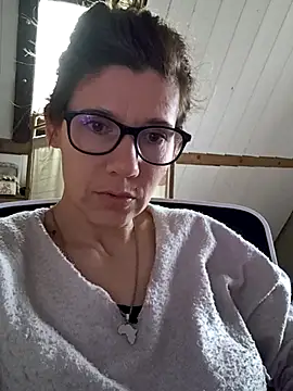 Lina lou4 online show from 9, 3, 2025