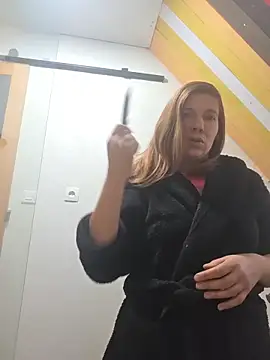 Lina lou4 online show from 4, 12, 2025