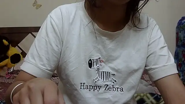 lovelydesi21 online show from 12, 4, 2026