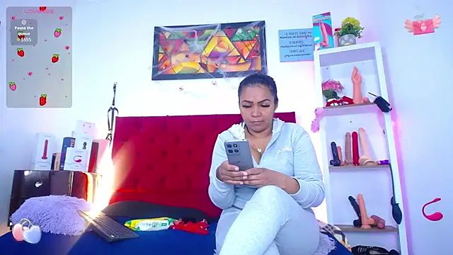 louise nails online show from 15, 11, 2025