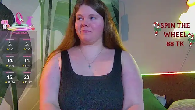 Snapshot of RubyValen chatting on 15, 12, 2025 RubyValen online show from 15, 12, 2025