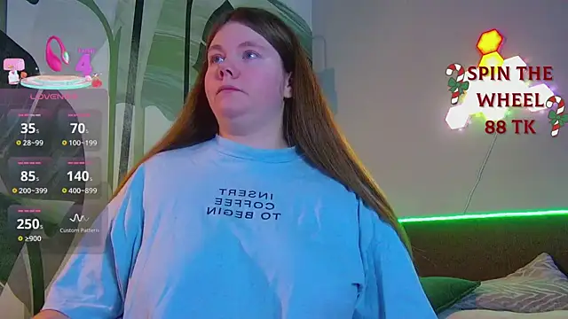 Snapshot of RubyValen chatting on 18, 12, 2025 RubyValen online show from 18, 12, 2025