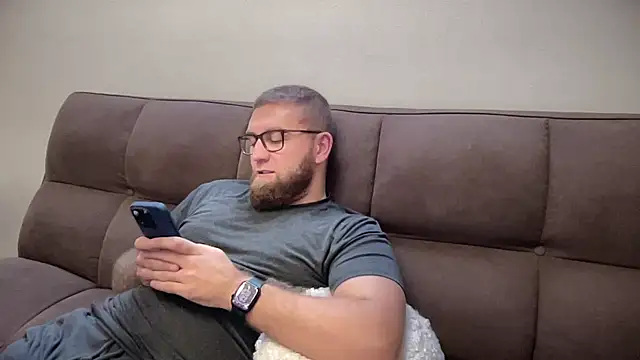 Bear bear  online show from 28, 12, 2024