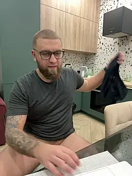 Bear bear  online show from 21, 2, 2025