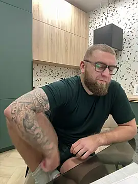 Bear bear  online show from 23, 2, 2025